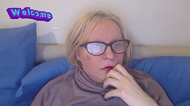 Snapshot of martachatte chatting on February 2025 07:22:01 AM martachatte online show from February 2025 07:22:01 AM