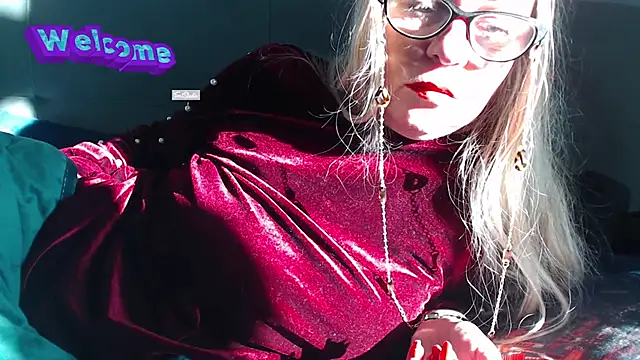 Snapshot of martachatte chatting on March 2025 05:08:02 PM martachatte online show from March 2025 05:08:02 PM