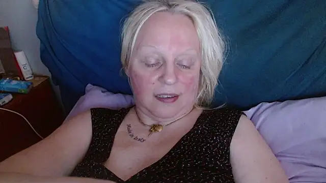 Snapshot of martachatte chatting on May 2026 07:46:02 AM martachatte online show from May 2026 07:46:02 AM