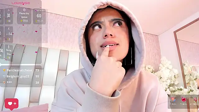 Rebeca jones online show from January 2025 07:14:02 PM