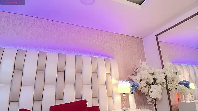 Rebeca jones online show from March 2025 02:01:02 PM