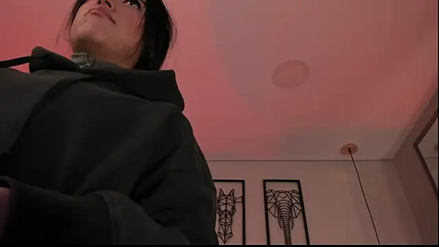 Rebeca jones online show from October 2025 12:22:02 PM