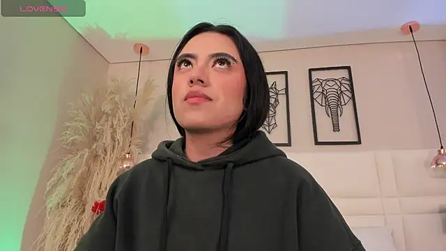 Rebeca jones online show from October 2025 11:36:01 AM