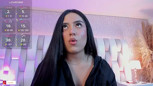 Rebeca jones online show from February 2026 12:25:01 PM