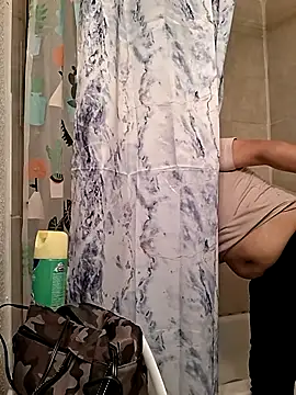 hungpenis210 online show from September 2025 03:25:01 PM