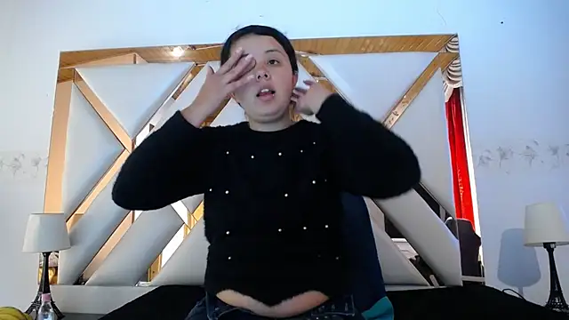 nathaly low1 online show from February 2026 12:17:02 PM