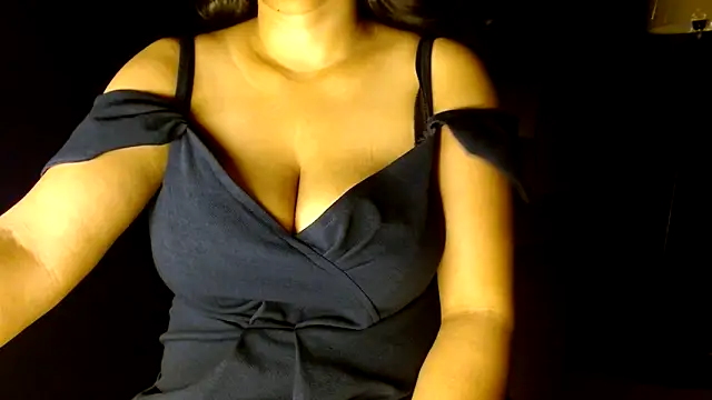 janifer001 online show from March 2026 12:15:01 AM