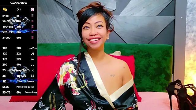 ElyaQuinn online show from October 2025 07:06:01 AM