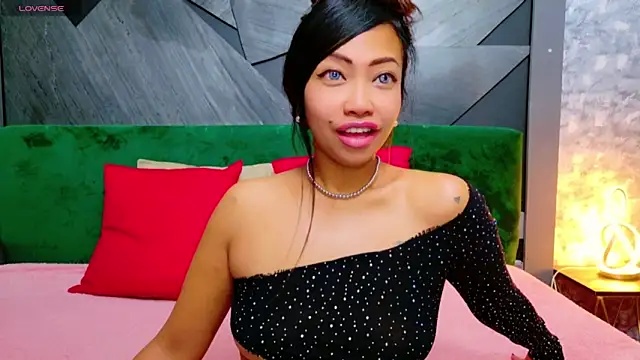 ElyaQuinn online show from October 2025 06:22:02 AM