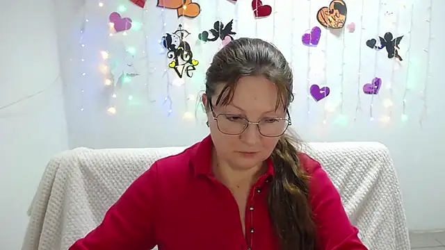 VanessaHotts online show from February 2025 12:42:01 PM