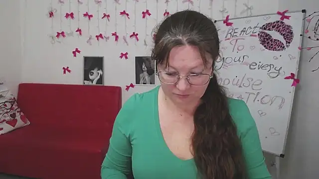 VanessaHotts online show from March 2026 06:06:01 AM