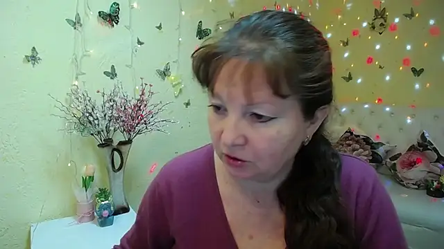 VanessaHotts online show from April 2026 05:10:01 AM