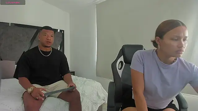 AnnieAndStefan online show from March 2026 01:08:01 PM