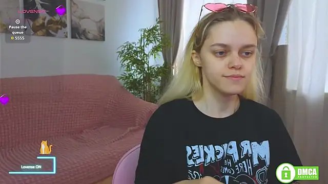 lady bellaa online show from September 2025 09:44:01 AM