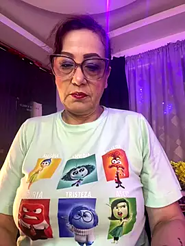 lonely shewolf online show from September 2025 04:00:01 PM