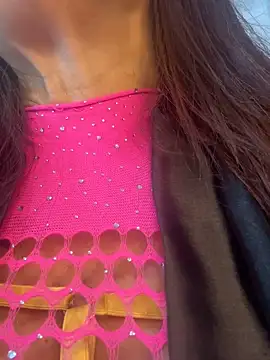 lonely shewolf online show from November 2025 05:59:01 PM