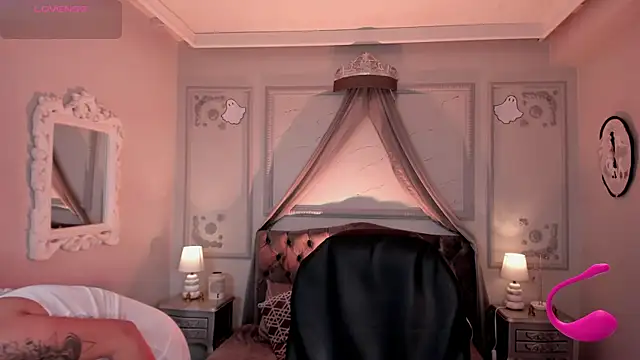 maggietime online show from October 2025 09:03:01 PM