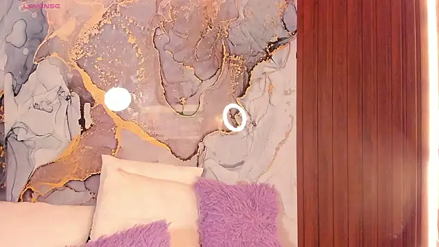 Mey moon online show from February 2026 12:04:02 AM