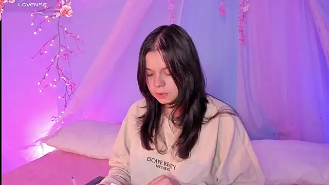 Mey moon online show from July 2026 03:13:01 AM