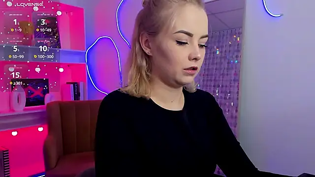 StephanieSweety online show from February 2026 05:30:01 PM