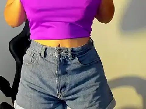 Sami Hotie1 online show from February 2025 06:26:02 PM