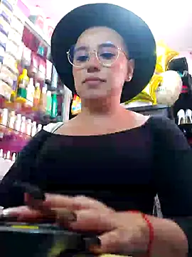 TamySweetness online show from January 2025 06:43:01 PM