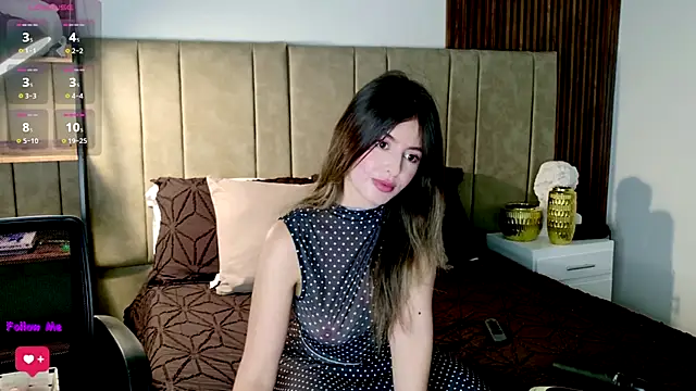 Isabellacharm online show from April 2026 04:22:02 PM