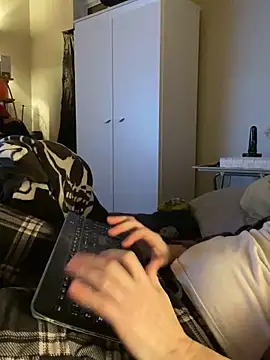 Snapshot of Helly069 chatting on December 2024 07:18:02 AM Helly069 online show from December 2024 07:18:02 AM