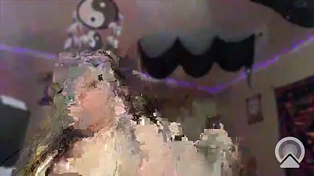 Snapshot of spunlikecottoncandy chatting on March 2025 04:38:02 AM spunlikecottoncandy online show from March 2025 04:38:02 AM