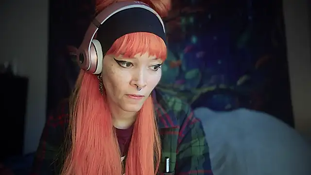 FRRANNKIE online show from November 2025 09:20:02 PM