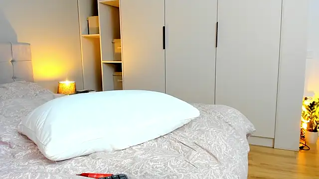 june desire online show from February 2025 05:01:01 PM