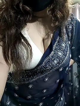 Sexybomb33 online show from December 2024 01:32:02 PM