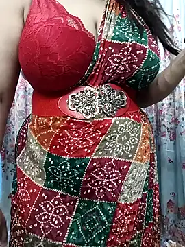 Sexybomb33 online show from December 2024 08:36:02 PM