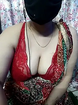 Sexybomb33 online show from December 2024 01:13:01 AM