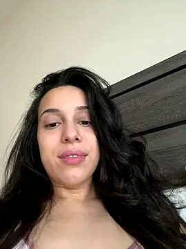 Snapshot of Natur4lBeautyb33 chatting on December 2024 03:39:01 PM Natur4lBeautyb33 online show from December 2024 03:39:01 PM