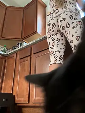 SkyelarSommer online show from October 2025 01:12:01 PM