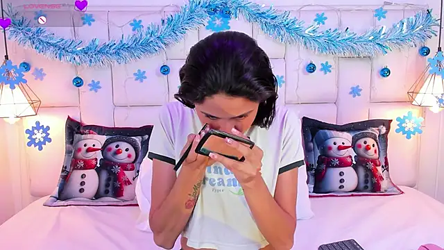 SarahSophia  online show from December 2024 11:34:02 AM