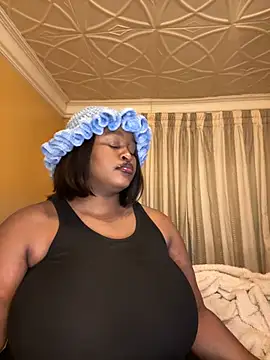 KnockoutBestie online show from April 2026 06:43:02 PM