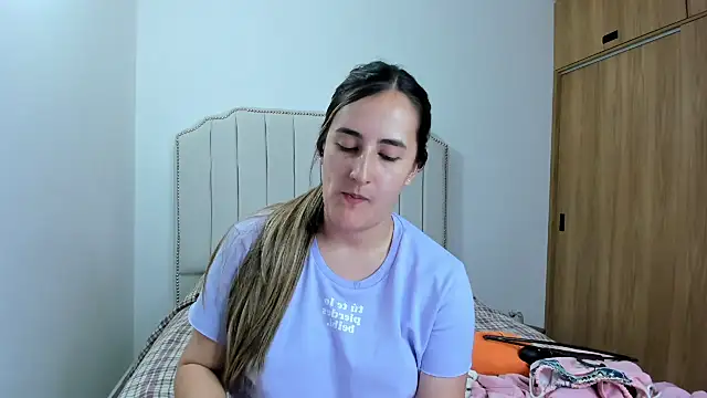 Hanna86 online show from December 2024 08:36:01 PM
