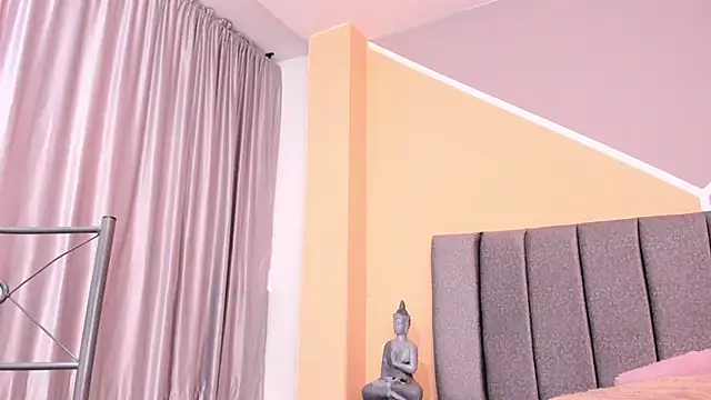 samantha stan online show from October 2025 01:44:01 PM