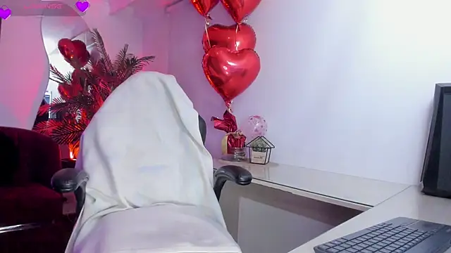 Snapshot of NebetColin chatting on February 2025 11:09:01 PM NebetColin online show from February 2025 11:09:01 PM