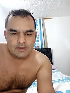 Snapshot of Angeelus2 chatting on February 2025 09:51:01 PM Angeelus2 online show from February 2025 09:51:01 PM