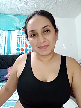 Snapshot of Angeelus2 chatting on March 2025 05:33:01 PM Angeelus2 online show from March 2025 05:33:01 PM