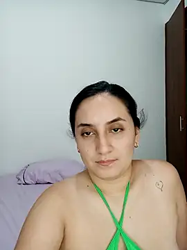 Snapshot of Angeelus2 chatting on September 2025 05:15:02 PM Angeelus2 online show from September 2025 05:15:02 PM