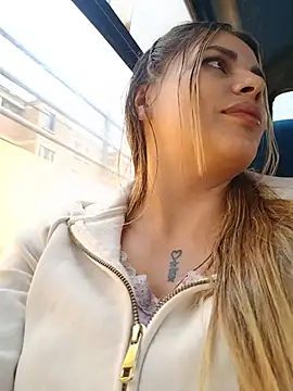Snapshot of Misscata1106 chatting on June 2026 07:07:01 PM Misscata1106 online show from June 2026 07:07:01 PM