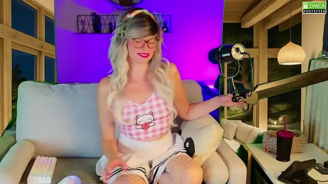 Kittychatte online show from September 2025 07:46:02 PM