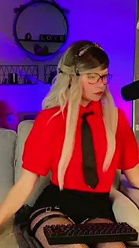 Kittychatte online show from March 2026 02:44:01 PM