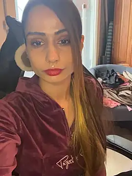 Snapshot of LaPetitechienne1 chatting on January 2025 12:24:02 PM LaPetitechienne1 online show from January 2025 12:24:02 PM