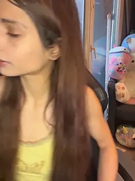 Snapshot of LaPetitechienne1 chatting on January 2025 08:11:02 AM LaPetitechienne1 online show from January 2025 08:11:02 AM