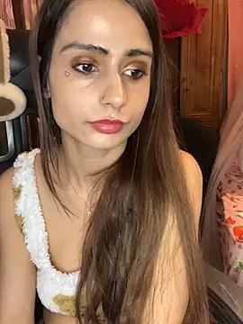 Snapshot of LaPetitechienne1 chatting on February 2025 07:23:01 PM LaPetitechienne1 online show from February 2025 07:23:01 PM